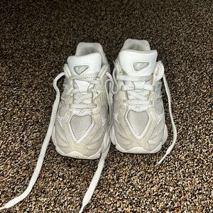 Kids White New Balance 9060